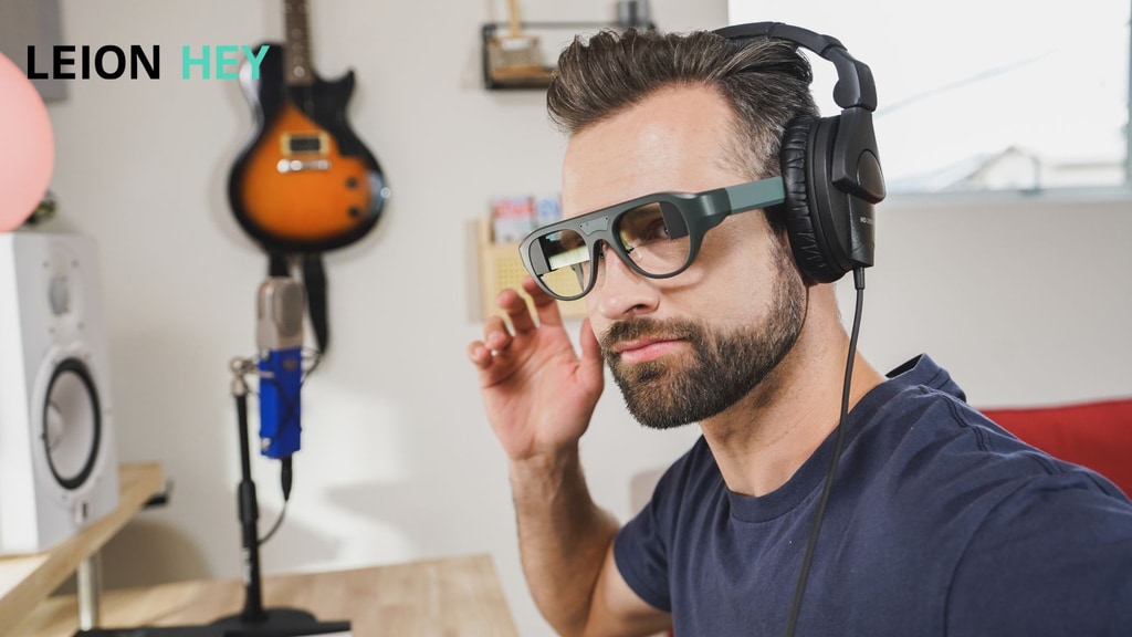 Leion Hey:World’s First & Lightest AR & AI Smart Glasses