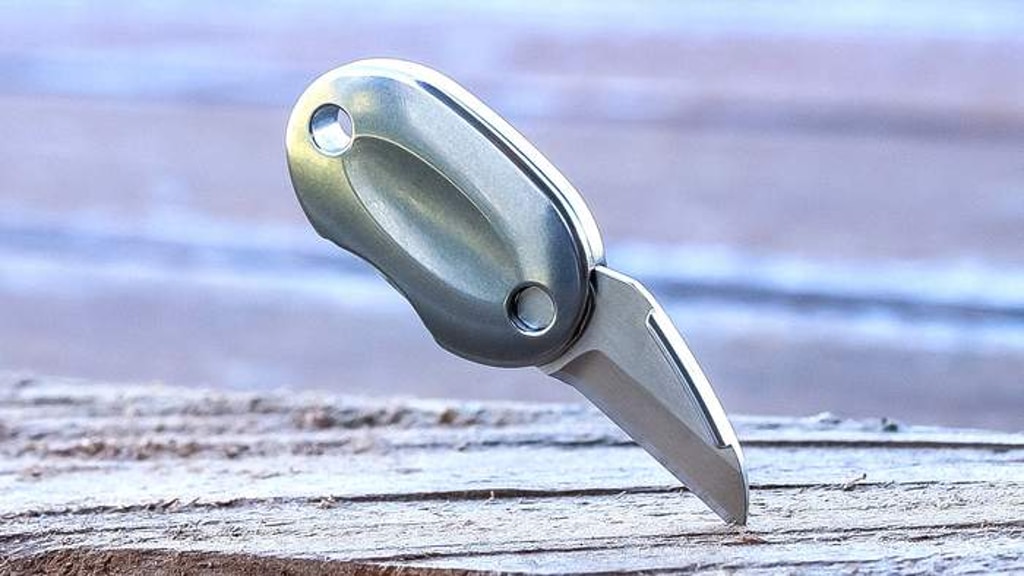 The Tiny Titanium Knife - Mini Knife