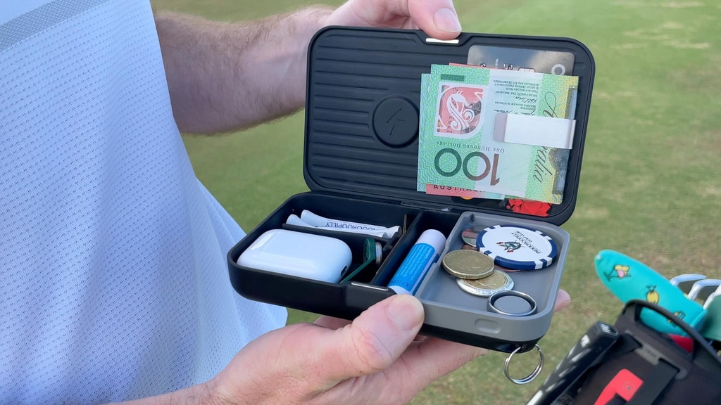 GolfStash: Everyday Carry golf organiser