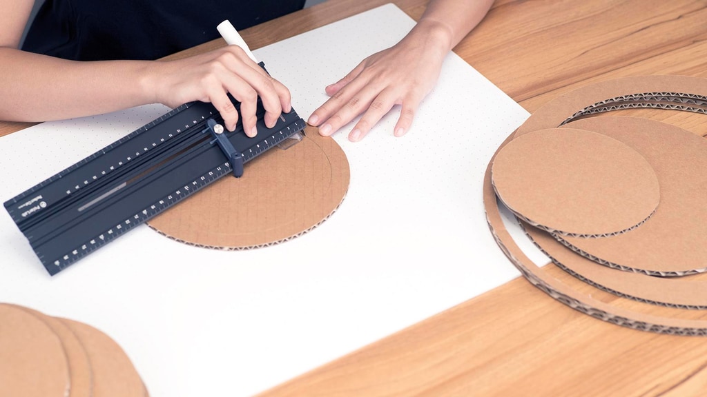 Perfect Cut: The All-In-One Utility Knife for Complex Shapes