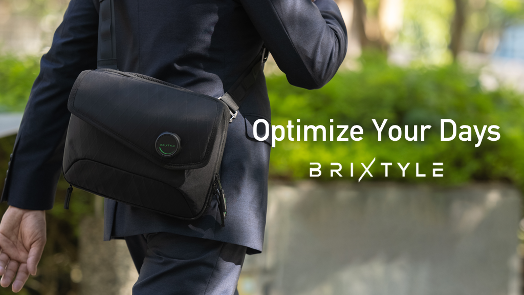 Brixtyle | Auto-Locking Messenger Bag with Expandability