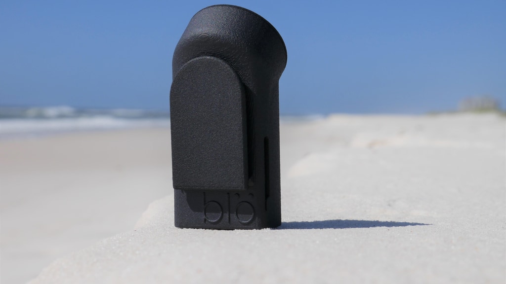 blö - The World's First Wearable Cooling Device and Diffuser
