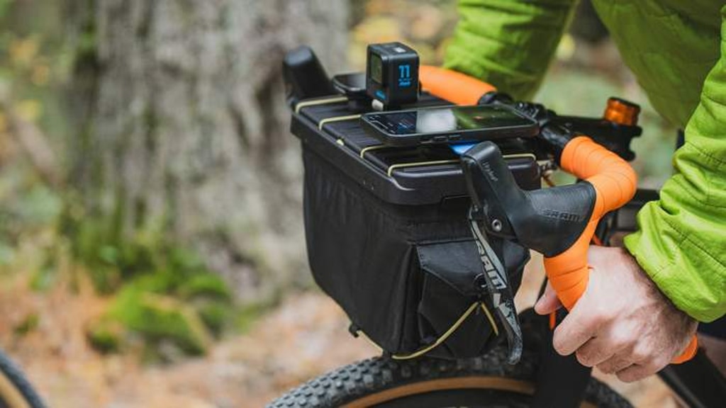 The Big Handlebar Bag