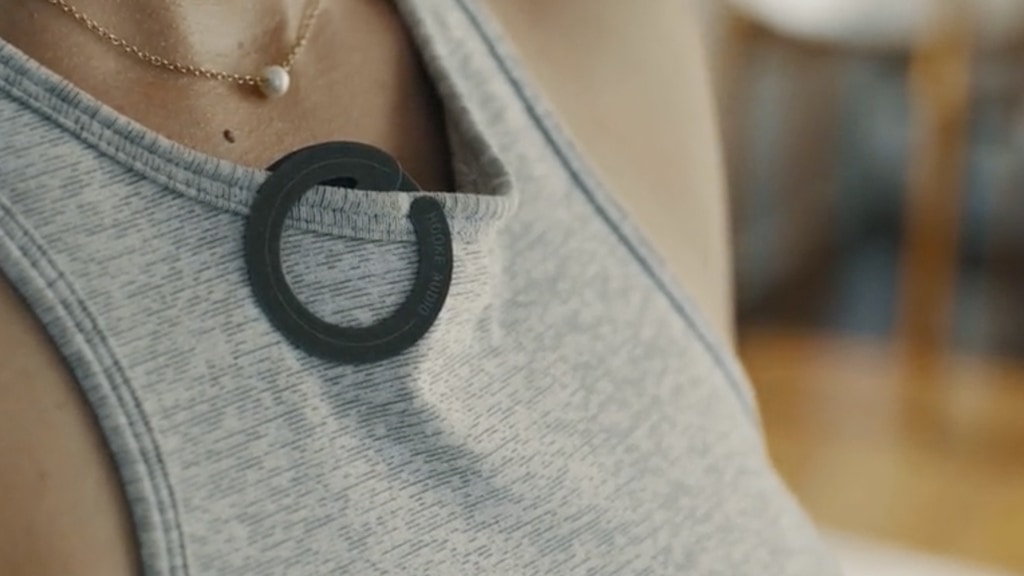 Hooke Lav: A Sleek Wireless Mic With Pro-Grade Sound