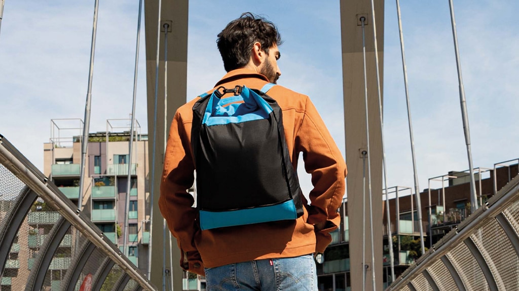 Hug Bag: the foldable