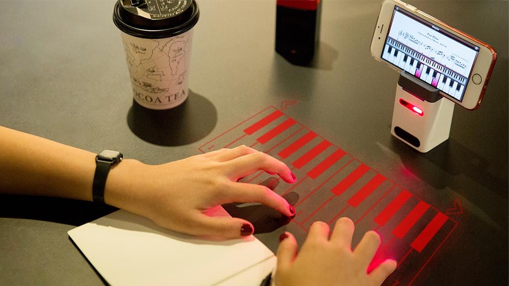iKeybo: World's Most Advanced Projection Keyboard and Piano