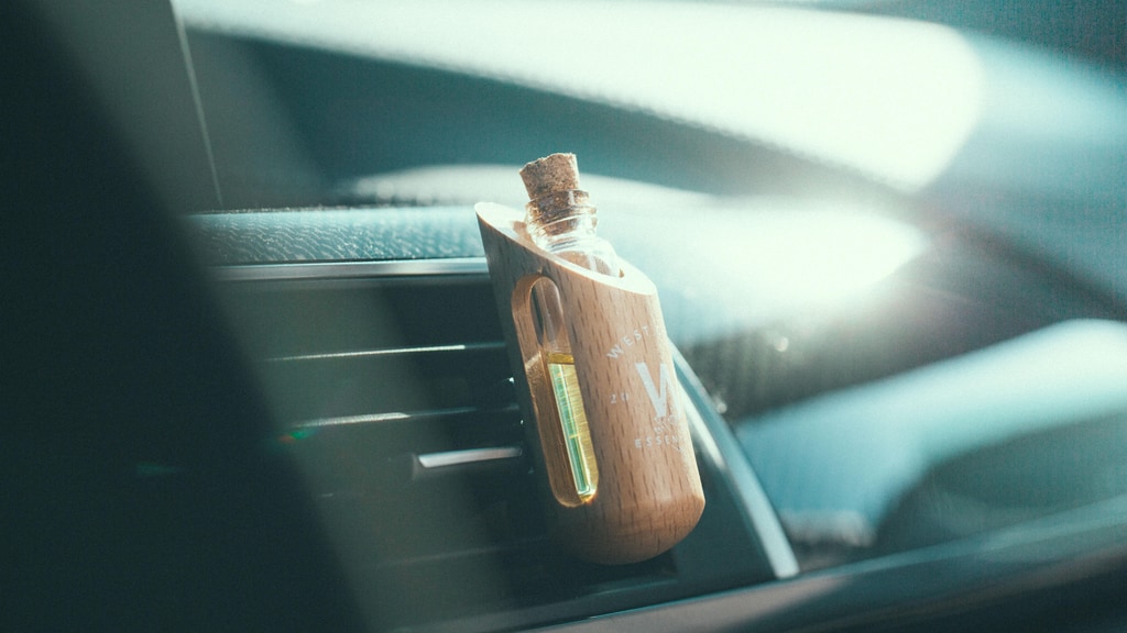 Eden. Natural air freshener made with pure distill plant oil