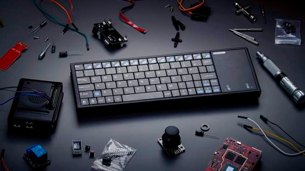 Abacus by Pentaform: Full Computer within a Keyboard.