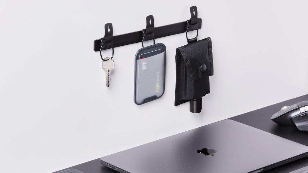 HUB: A Minimal Magnetic Organizer for your Life
