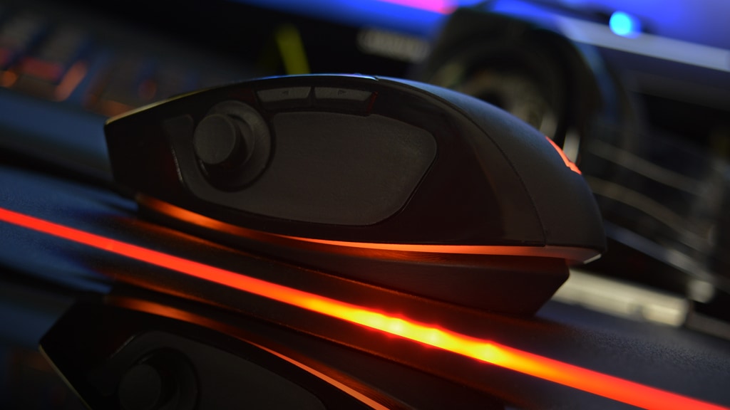 Lexip: Revolutionary Gaming Mouse with 2 internal joysticks!