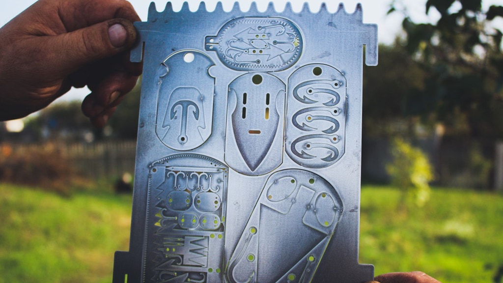 Bushcraftix® Survival Super Kit Outdoor Adventure features