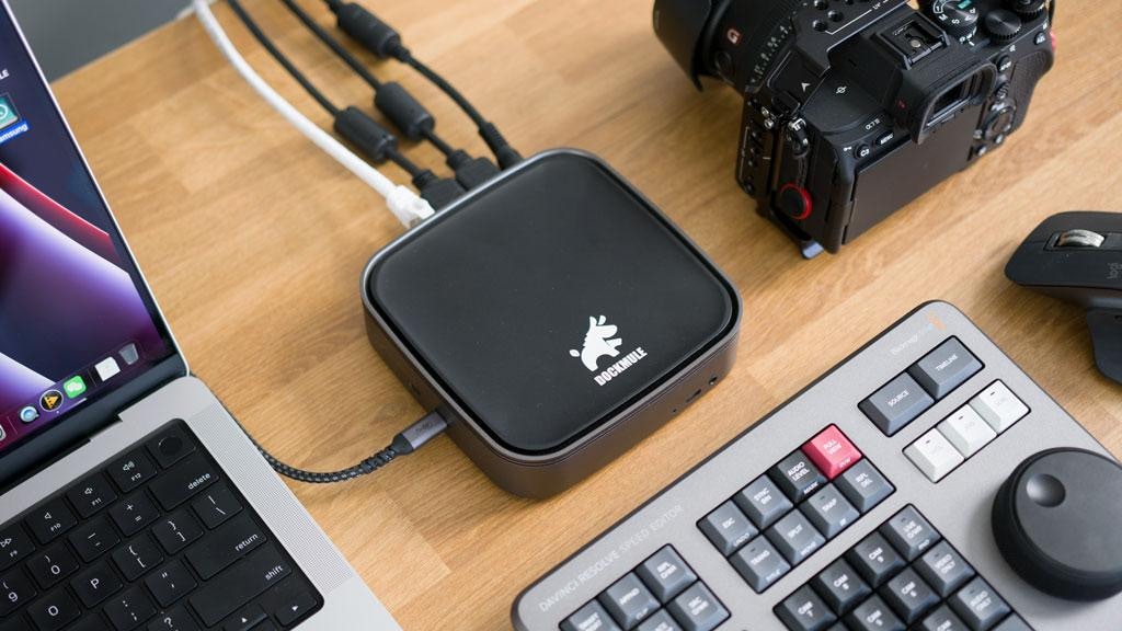 DOCKMULE: 17-in-1 Thunderbolt 3 Super Docking Station