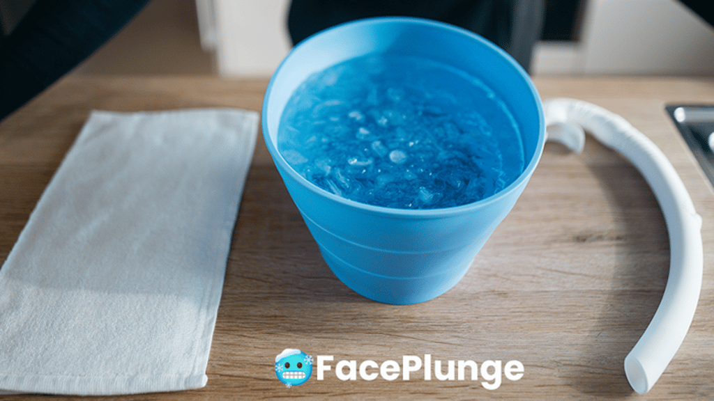 FacePlunge - Ice Water Rejuvenation