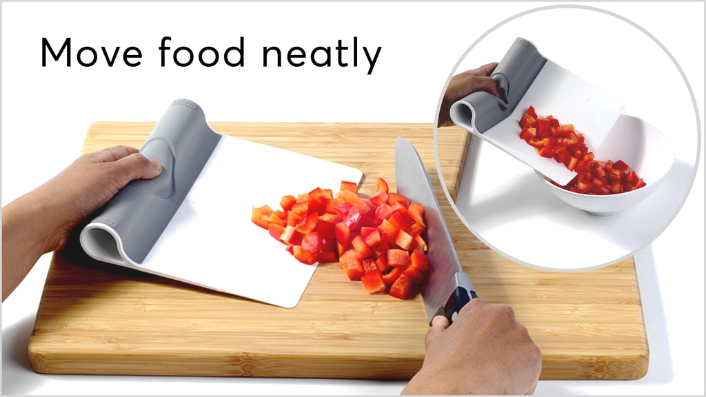 ScooperDuper™ ➜ Move food neatly.