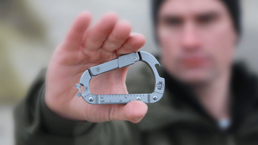 OCTO Versatile Titanium 18-in-1 Carabiner w. Window Breaker