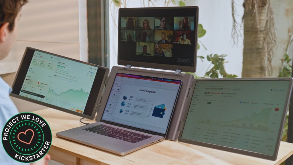 MagHub Quad Max- The 18.5" Portable Triple-Screen Display